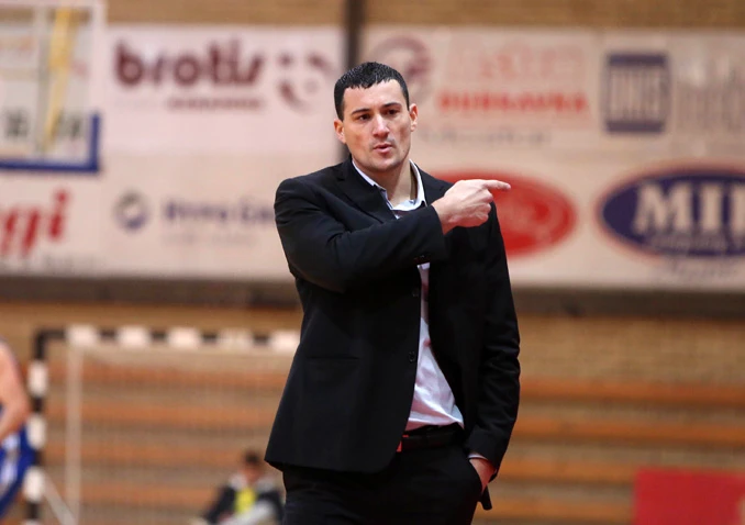 Neven Nikolić ostaje trener Zrinjskog