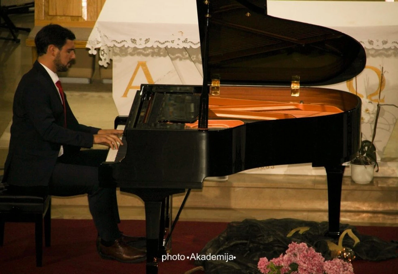 Bartolomej Stanković koncert u Čapljini posvetio poginulom rukometašu