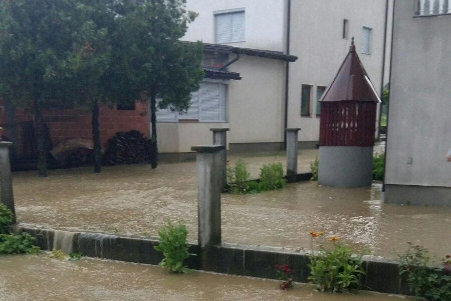 Poplave i klizišta ponovo prijete BiH