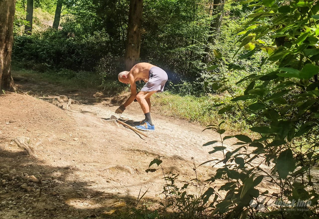 Trimuša čeka deset mjeseci da se komunalna poduzeća smiluju