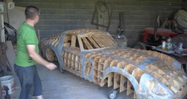 Drveni Ferrari iz Miljanovaca