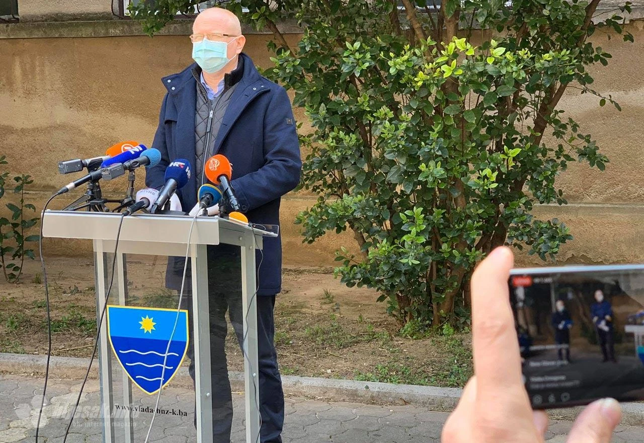 Arapović: Ozbiljno će se razmotriti proglašenje epidemije COVID-19 u Federaciji 