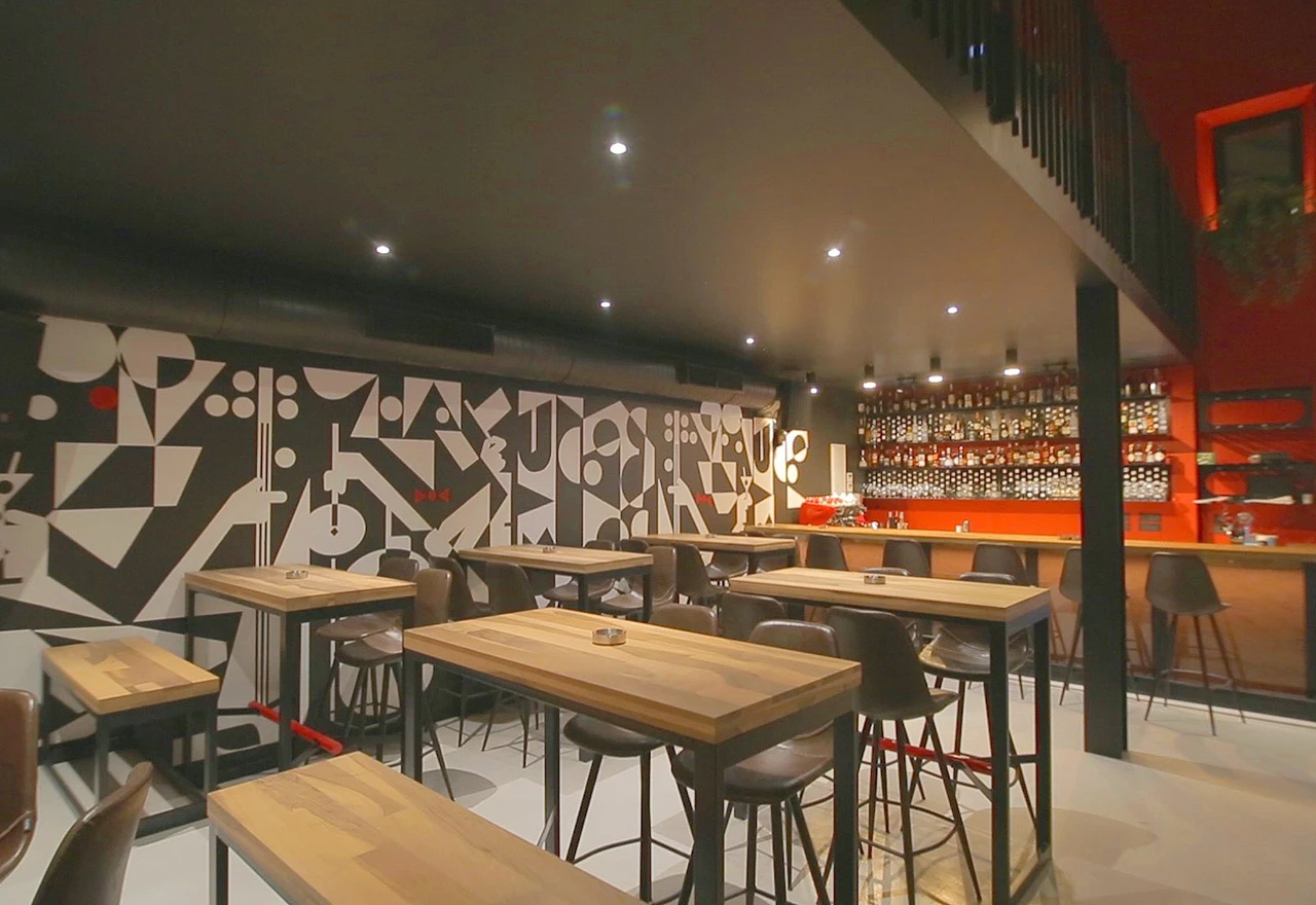 HOUSE BAR – Mjesto u kojem ste kao kod kuće