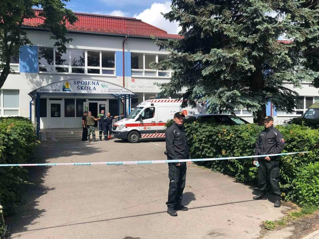 Učitelj u Slovačkoj izboden nožem, napadač ubijen