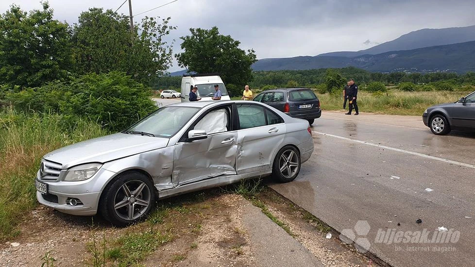 Troje ozlijeđenih u sudaru tri vozila