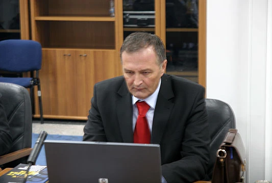 Helez (p)o Kavazoviću: Nije tražio da se puste oni što leže zbog par metara drva