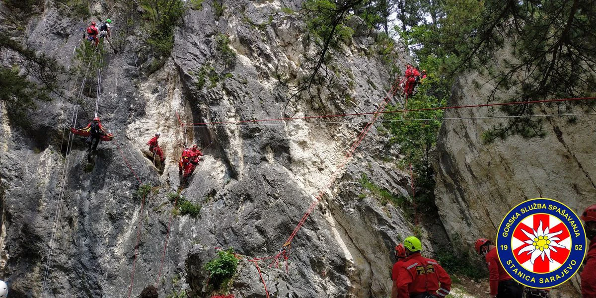 Spašavali alpiniste sa Špicastih stijena 