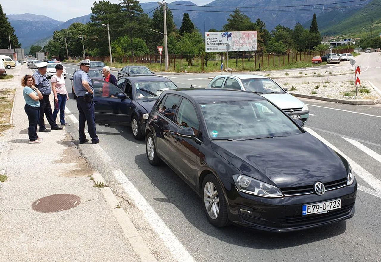 Naslagali se ispred Pijace
