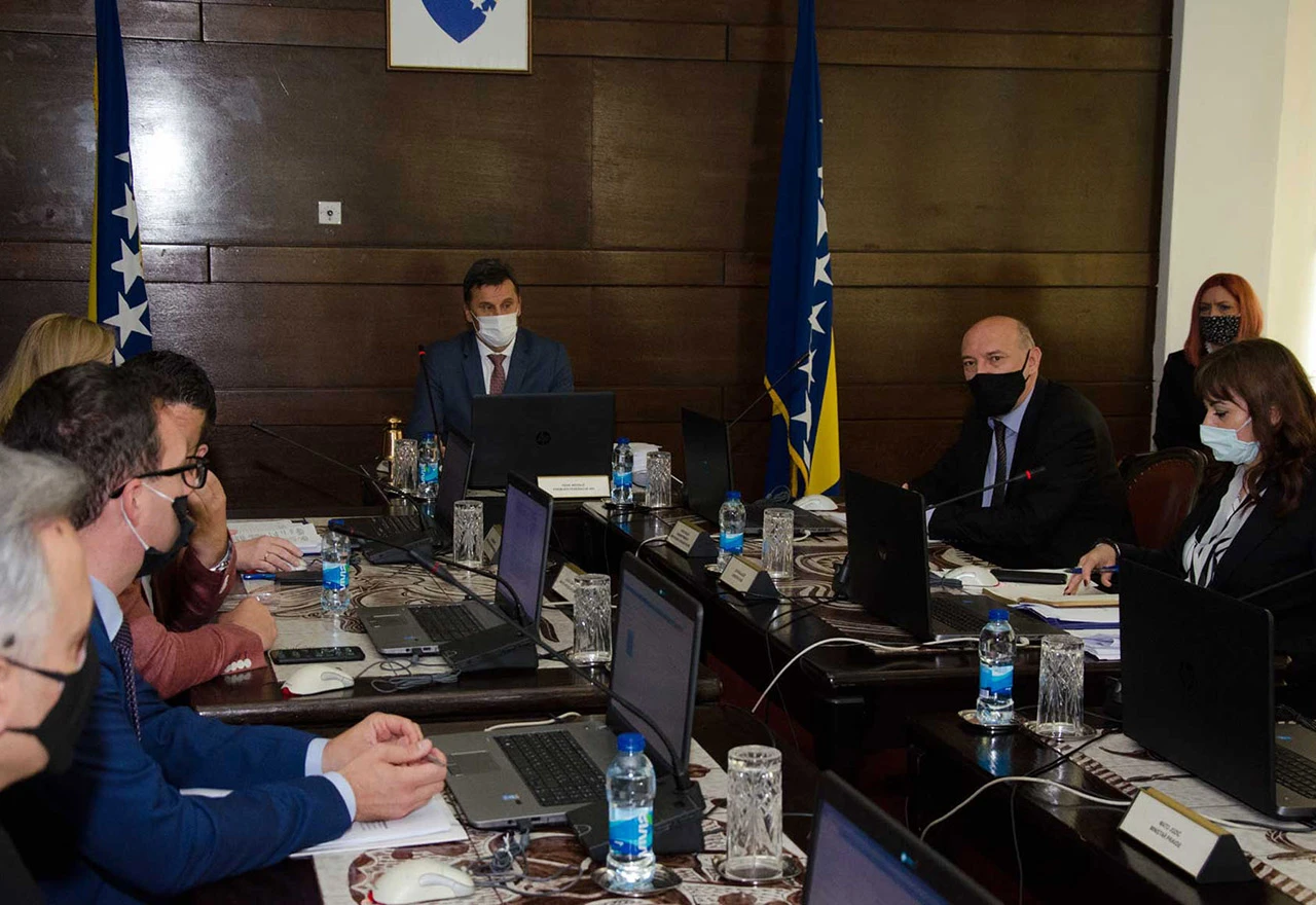Vlada će posuditi 820 milijuna KM