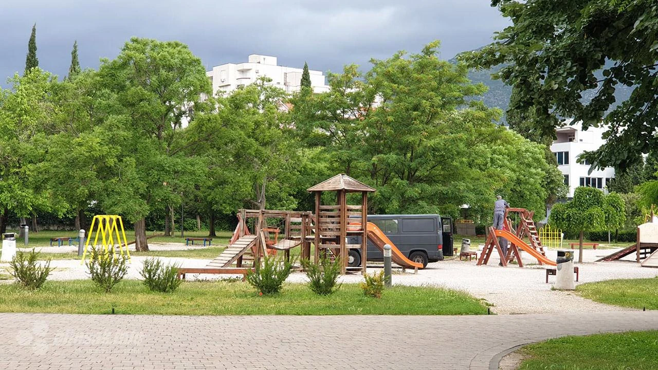 Ima li smisla krpati nešto što je zrelo za mijenjanje?