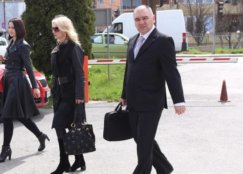 Ostao bez ministarske pozicije pa sad traži 164.000 KM odštete od države