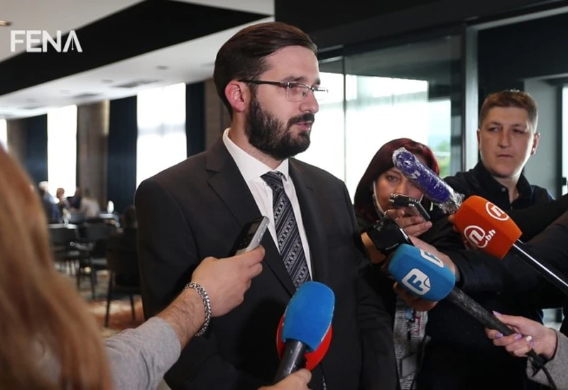 Boban: Opozicijske stranke potpisale inicijativu za smjenu Vlade FBiH
