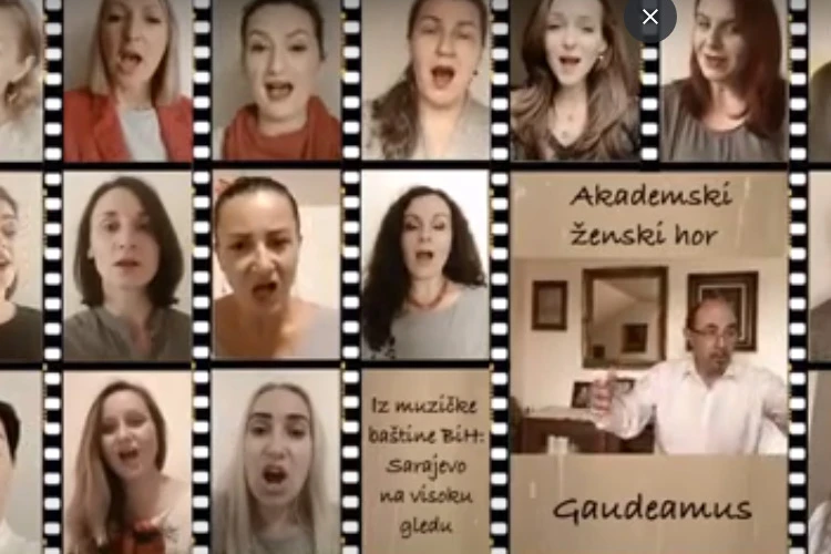 Kada zbor Gaudeamus pjeva  'Sarajevo na visoku gledu'