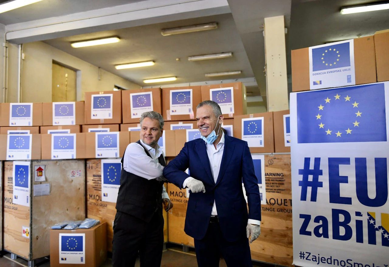 Sattler podijelio još opreme
