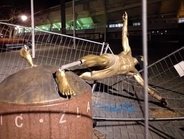 Navijači Malmöa "pobijednici": Srušeni Ibrahimovićev kip će biti premješten