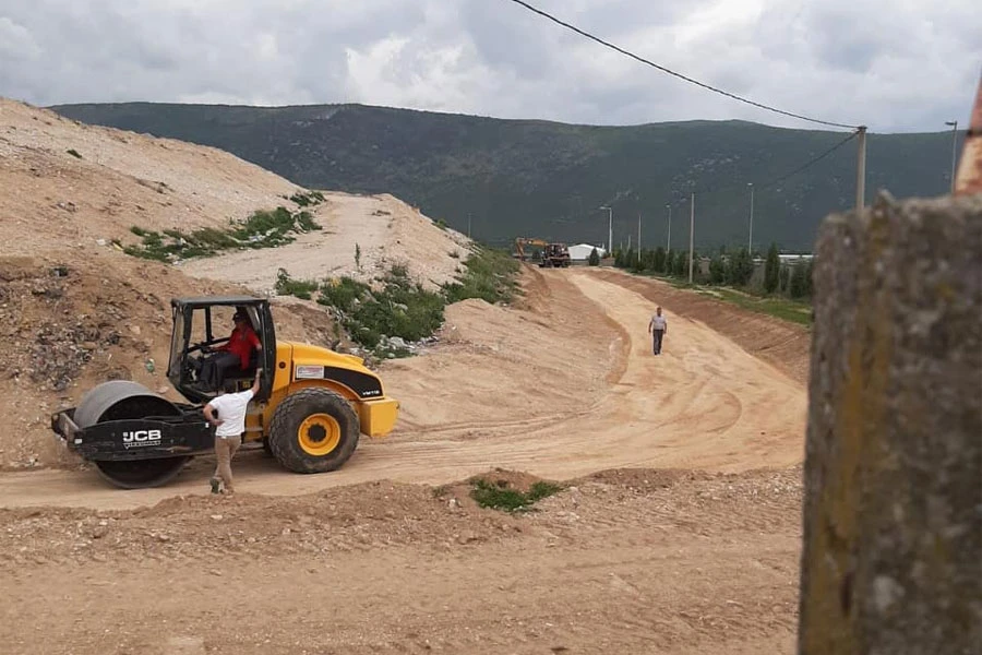 Nastavak nelegalnosti na Uborku: Proširuje se mostarska deponija