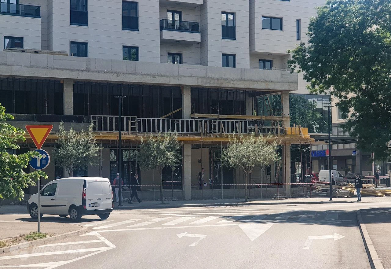 Mostar: Građani se pitaju, hotel se širi, a odgovore čekamo