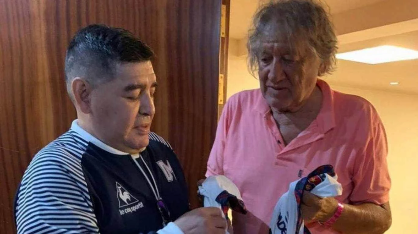Maradona se oprostio od 'El Trinchea': "Počivaj u miru, učitelju moj"
