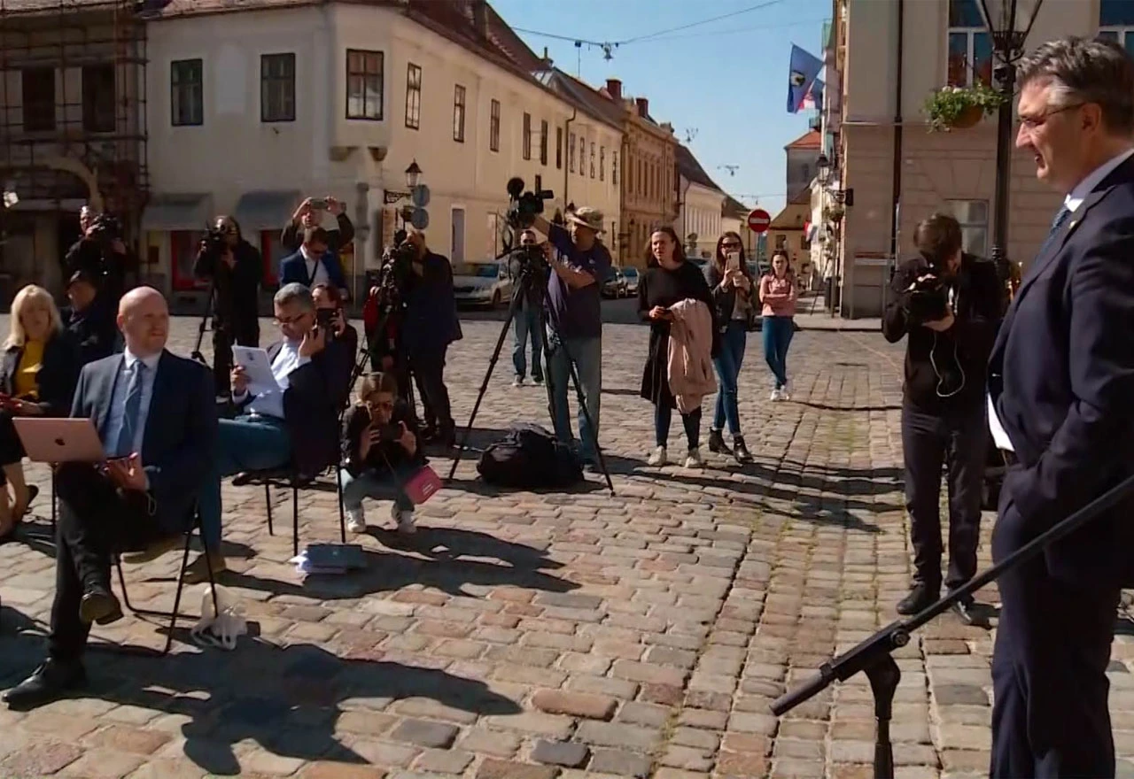 Plenković zagrebačkoj oporbi: Djelujete na suncu, odlični ste!