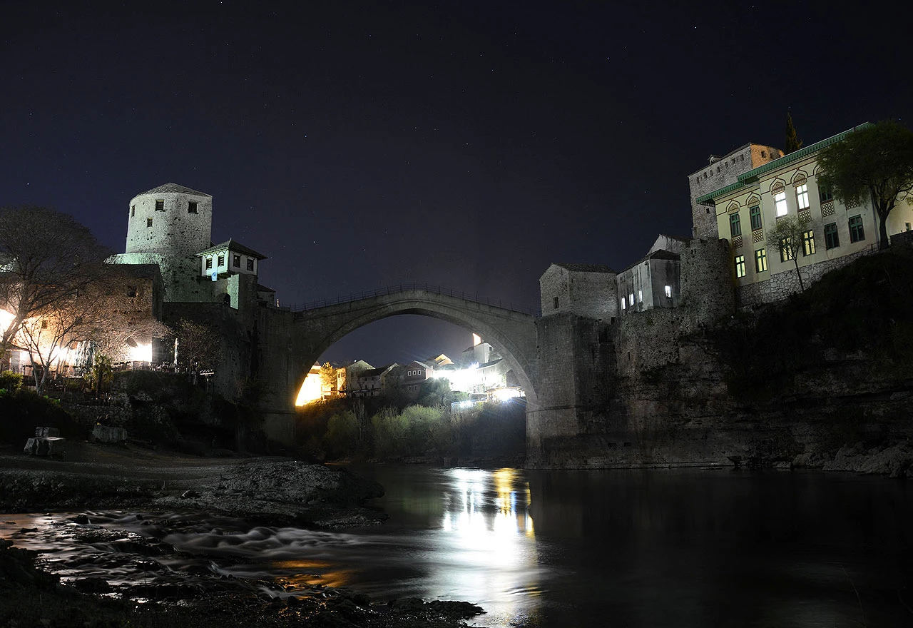 Uginuo pas nakon što je pojeo otrov kod Starog mosta