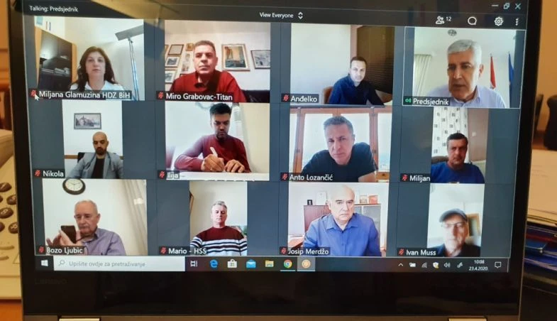 HNS pozvao stožere da odluke o karanteni izmjene ili stave izvan snage