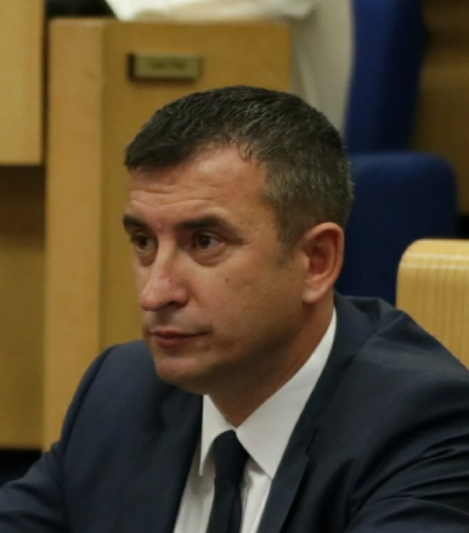 '350.000 radnika očekuje da Parlament usvoji zakon za pomoći gospodarstvu'