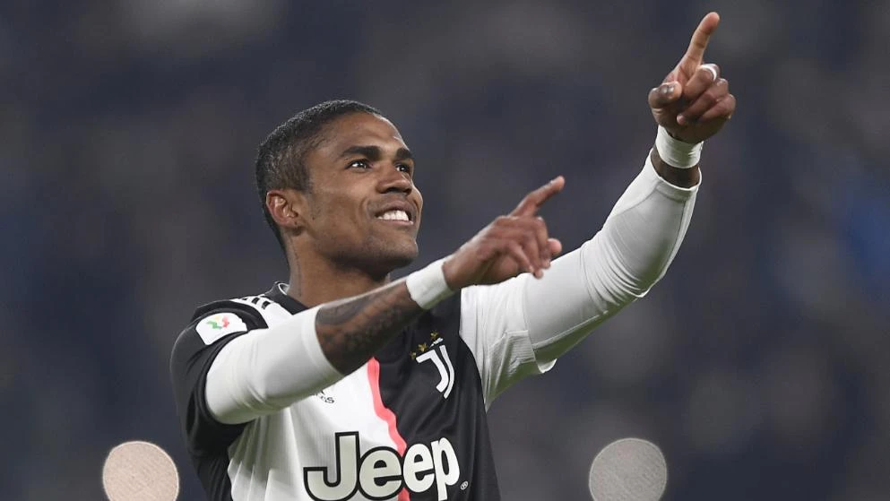 Douglas Costa kaže kako je za njega najbolji igrač u timu Paulo Dybala