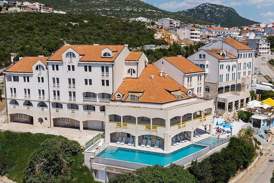 Radnici neumskog hotela, koji je sada izolatorij, mjesecima bez plaća