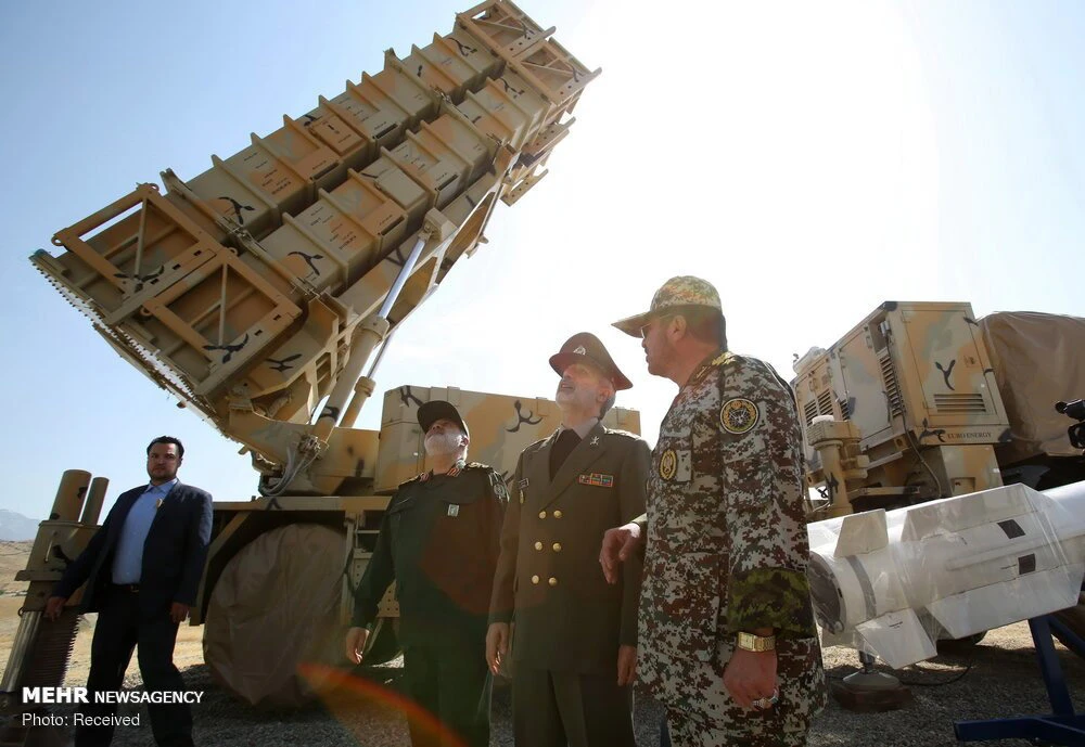 Iranska vojska dobila tri drona koja prenose bombe dometa do 1.500 km