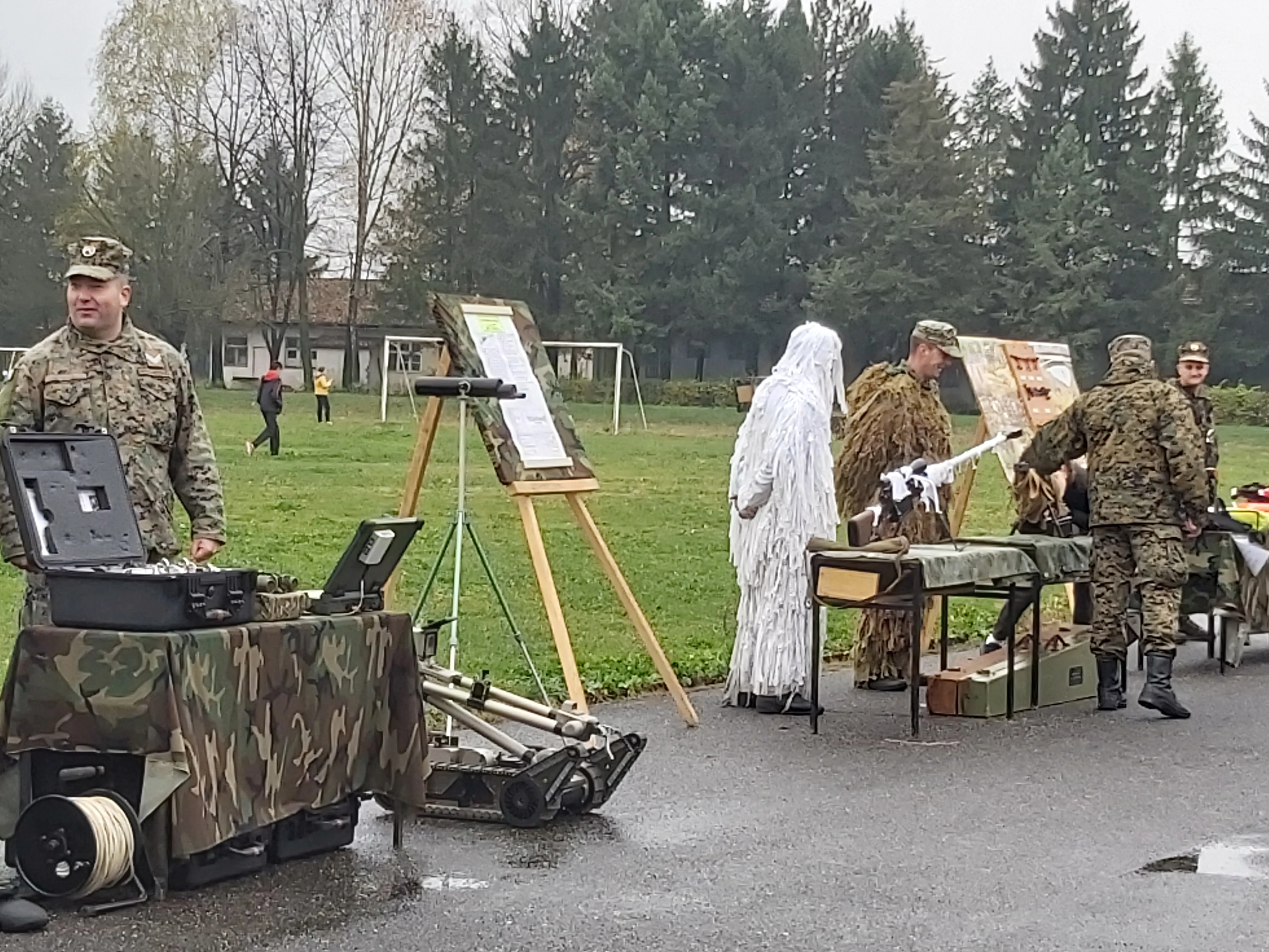 Osam vojnika zaraženo virusom 