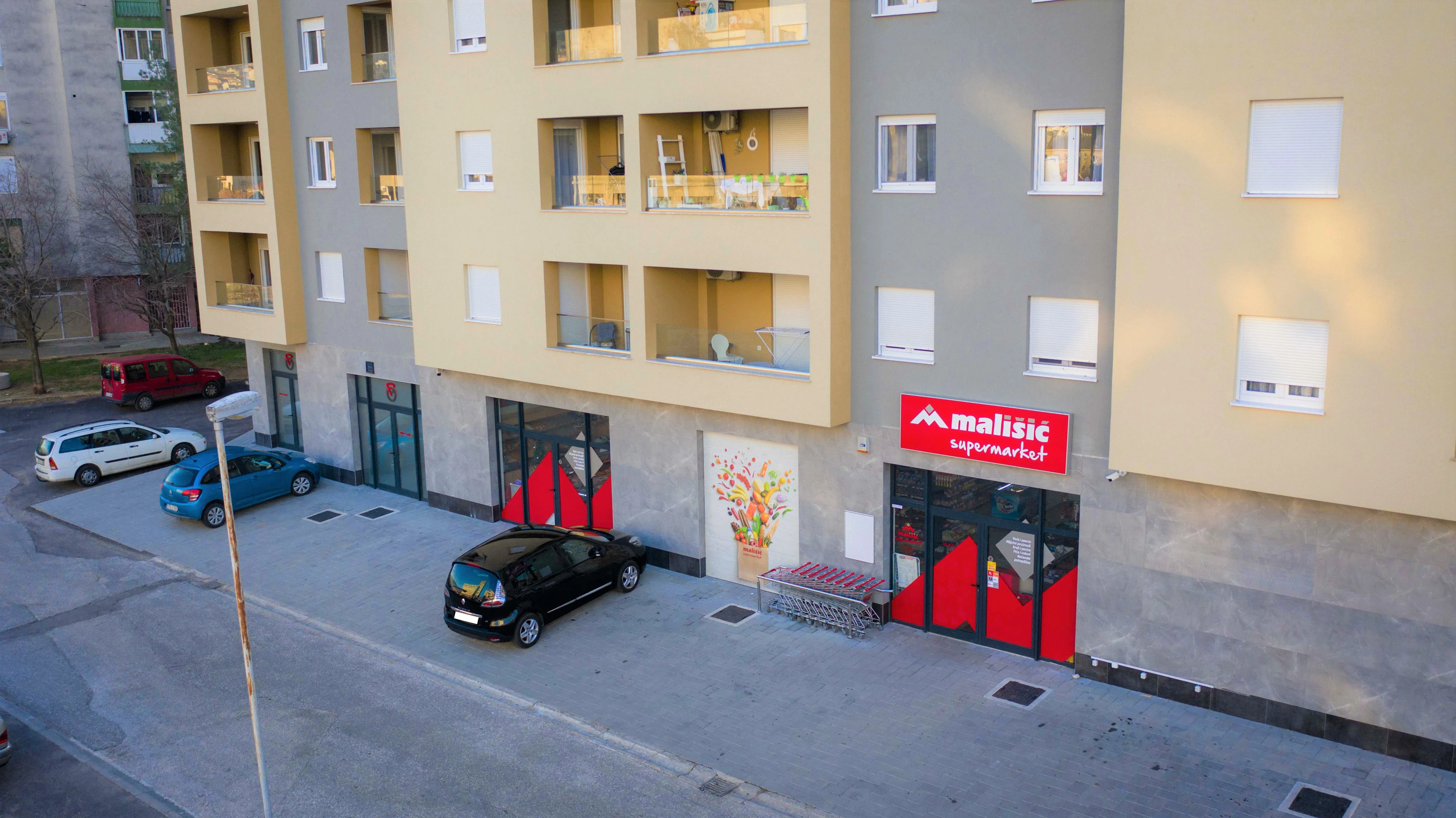 Naručite namirnice u 'drive in' supermarketu Mališić