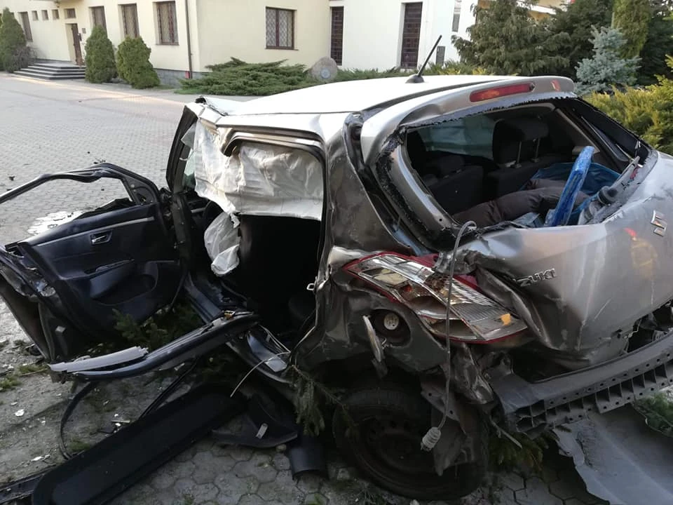 VIDEO | Suzuki izletio iz kružnog, preletio i Papu!