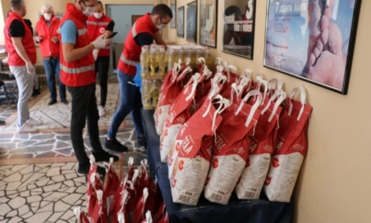 Crveni križ Širokog Brijega podijelio 170 paketa najpotrebnijima