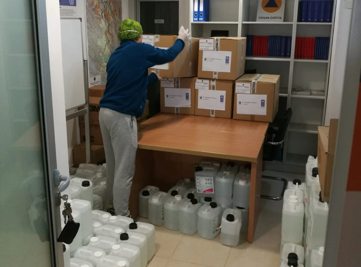 Isporučeno 1.000 zaštitnih odijela za medicinsko osoblje u HNŽ-u