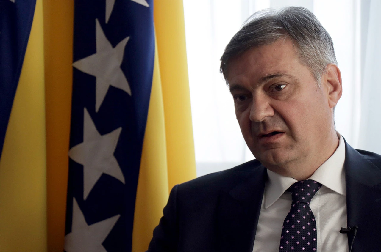 Svađa oko para: Zvizdić protiv Novalića, Kožul protiv Zvizdića