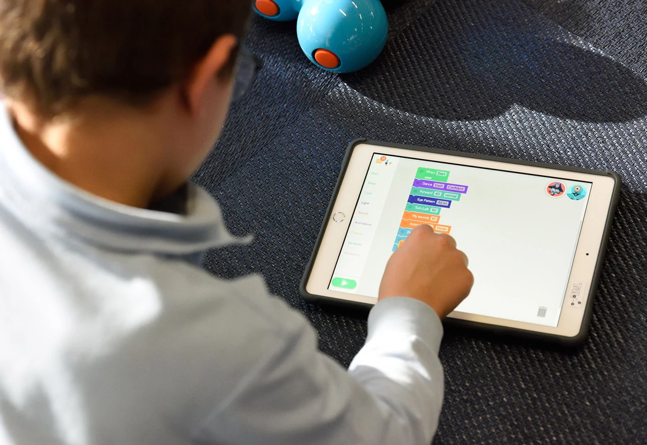 Ministarstvo u suradnji s Unicefom nabavlja dio informatičke opreme za učenike u KSB