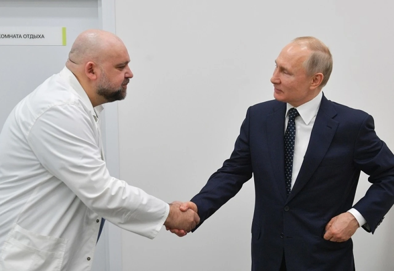 Ruski liječnik koji se rukovao s Putinom testiran pozitivno na koronavirus