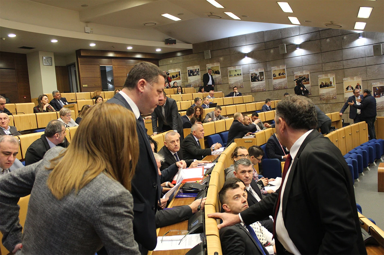Nema nikakvog razloga da Parlament Federacije BiH ne zasjeda