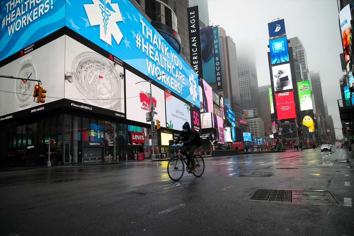 FOTO: U New Yorku život kao da je stao