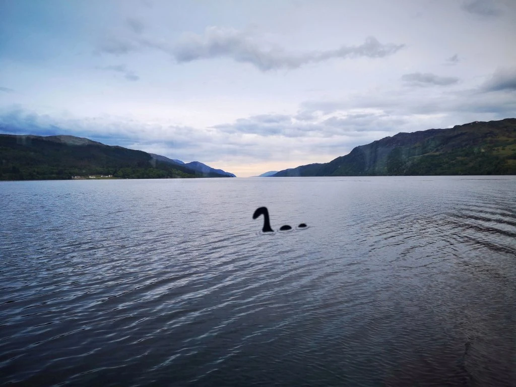  Nessie, prvakinja socijalnog distanciranja