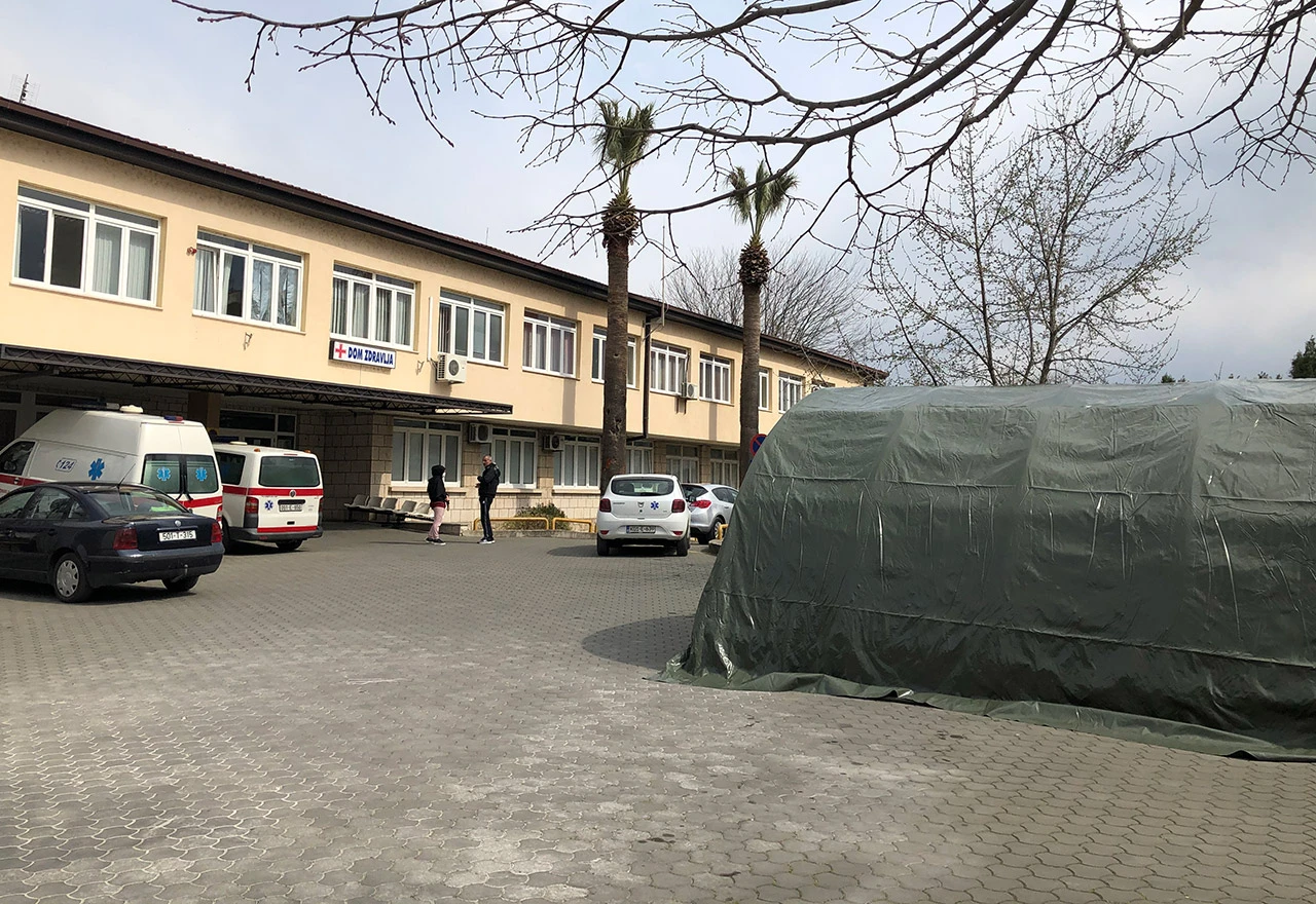 Čapljinski izolatorij: Hotel Mogorjelo ili motel Karaotok