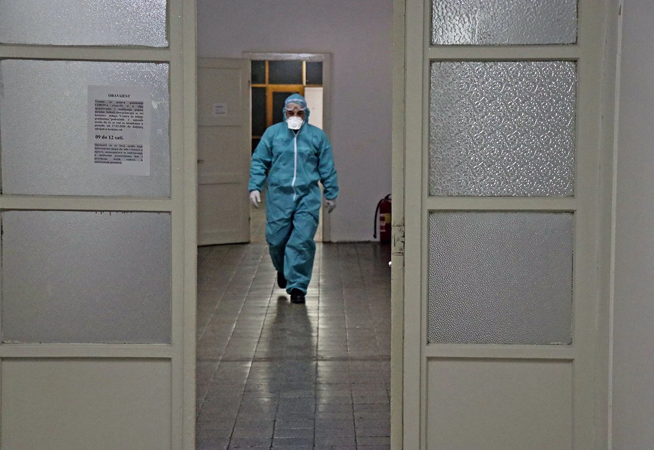 BiH će tražiti pomoć stranaca, stožerima preporučeno da reduciraju pomoć vojske