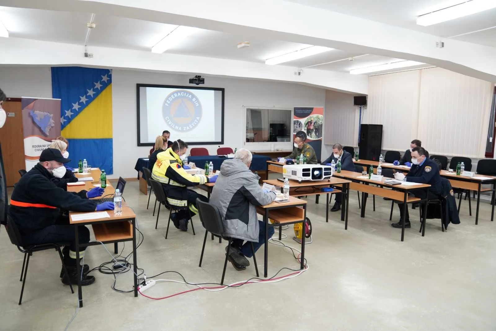 Prva sjednica novog Kriznog stožera, nabavlja se 170 000 testova za otkrivanje koronavirusa