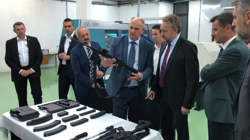 Novalić imenovao novi Krizni stožer nezadovoljan radom starog; ovo su članovi
