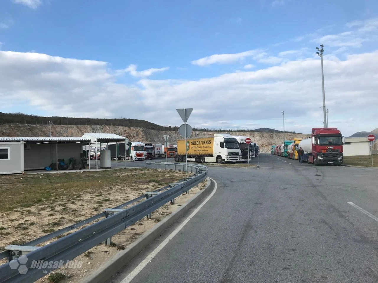 Pokušava se riješiti problem gužvi na granicama