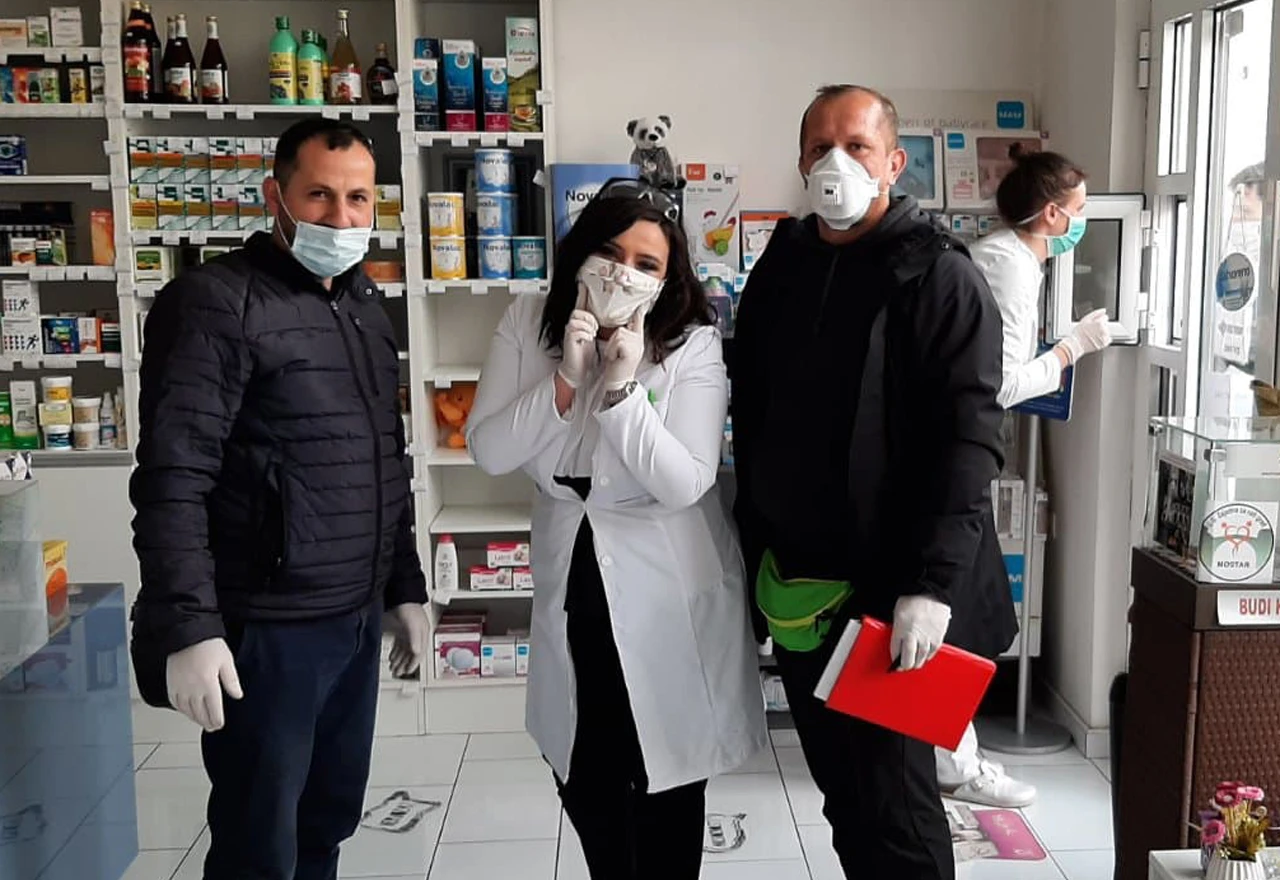 Nema smisla da zdravi ljudi nose kirurške maske, to nije korisno