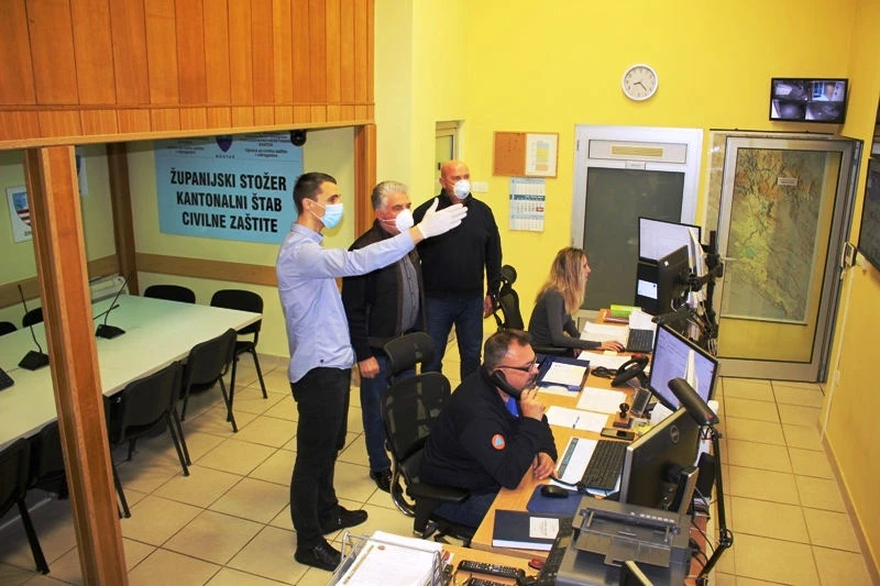 Premijer Herceg posjetio Operativni centar civilne zaštite i vatrogastva HNŽ-e