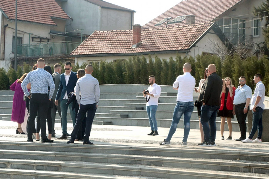Ne boje se ni zabrana, a ni korone - svatovi u Tuzli