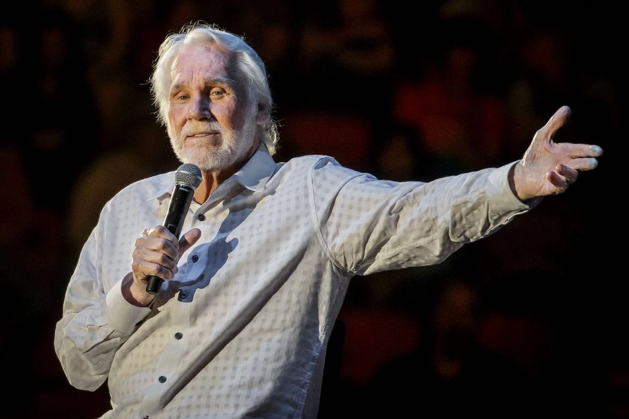 Umro pjevač Kenny Rogers