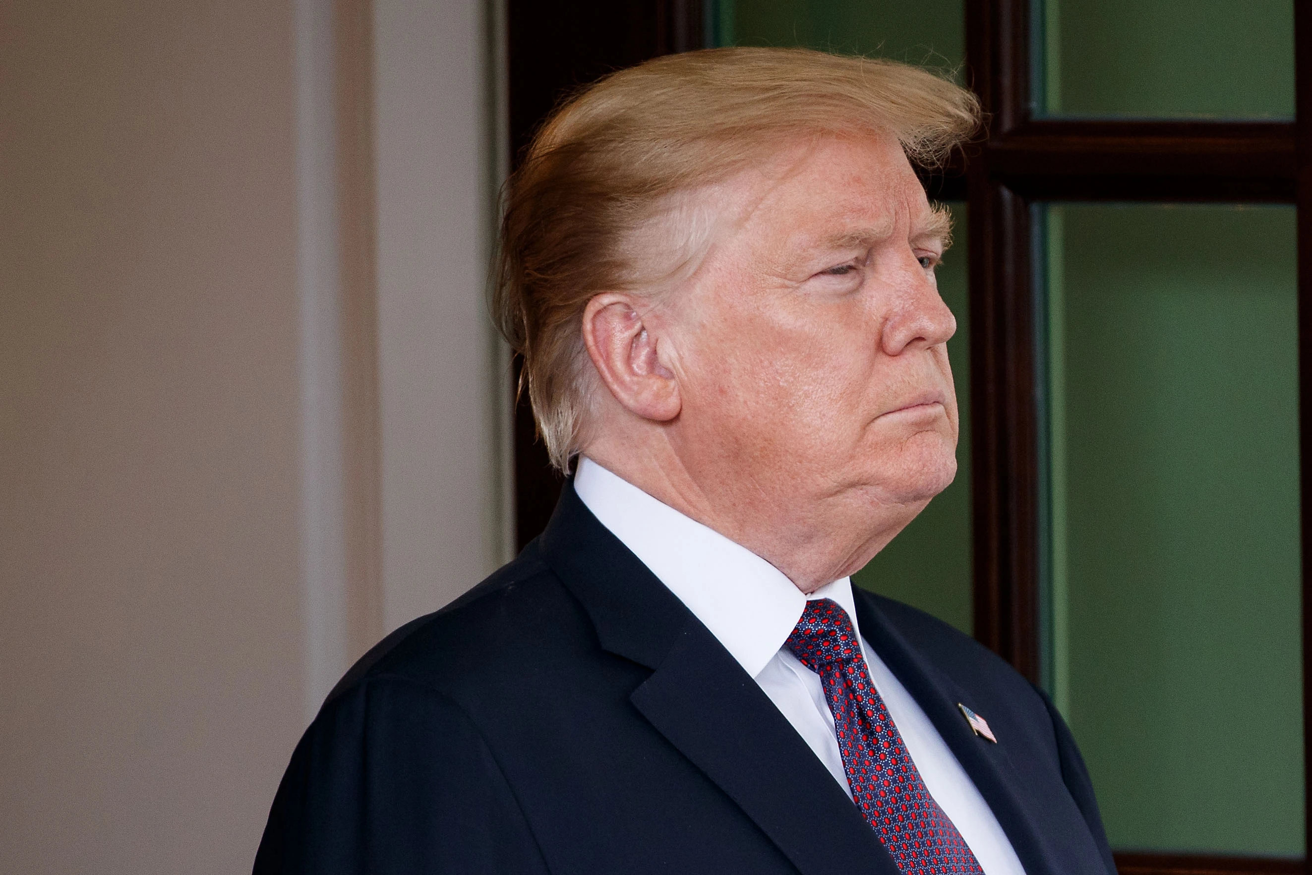 Trump uvodi ratni zakon